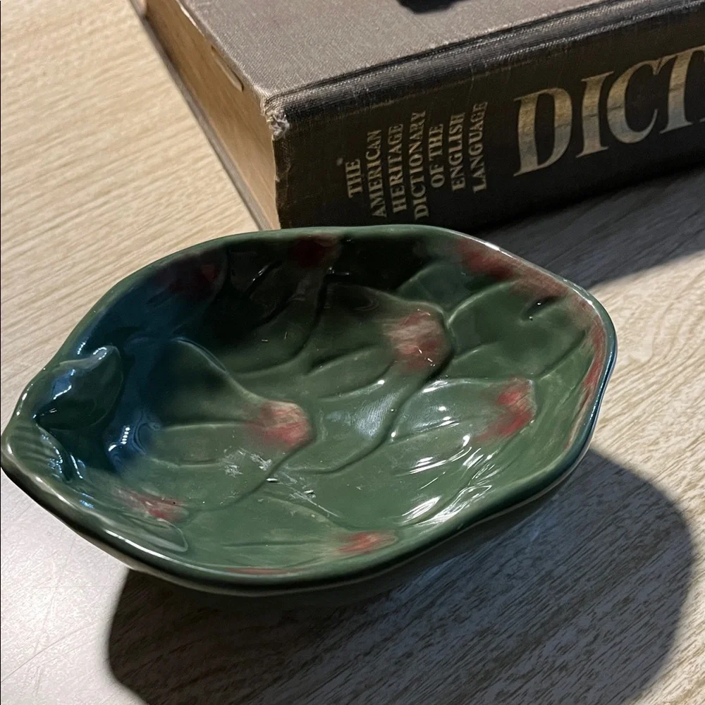 Williams Sonoma artichoke shaped trinket dish EUC